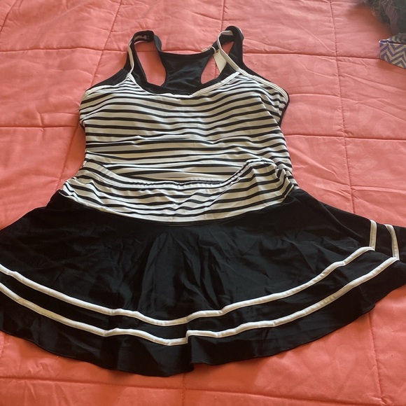 Nwt Ecofun 2 piece tankini and skirt suit small - Picture 3 of 6